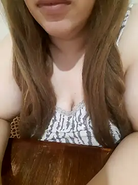 Madam_bezzzoul webcam