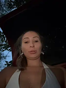 Wonder_Kari webcam