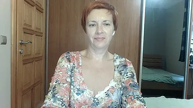 LoraLoraMay webcam