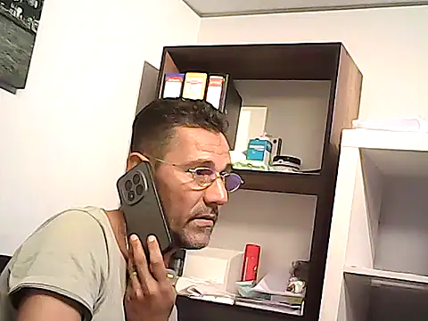 mastercharisma35 (Ask my age) - like ???? stand up okey.....