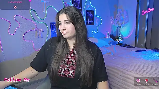 Lillianhot68 webcam