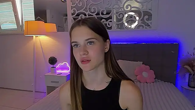 LuisaClover webcam