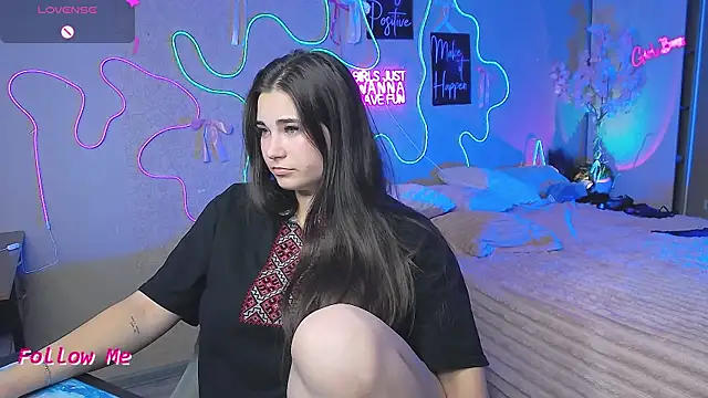 Lillianhot68 webcam