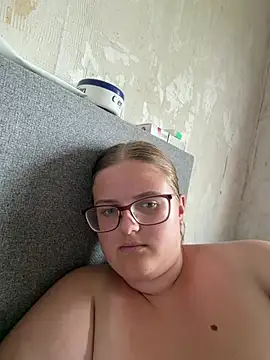 CurvyPaar2 webcam