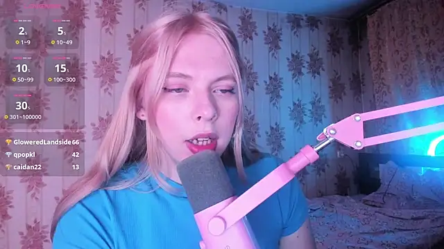 Cutie_Bambi webcam