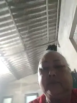 YourMomy- webcam