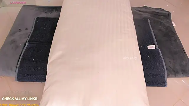 ohyesly_ webcam