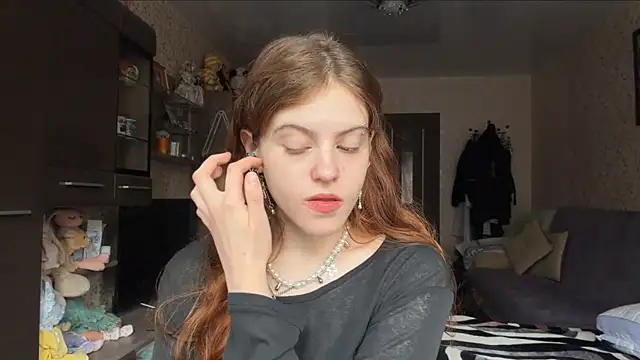 BuzzingRaid live cam on StripChat