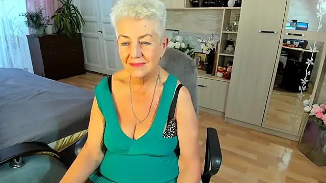 HotandMature webcam