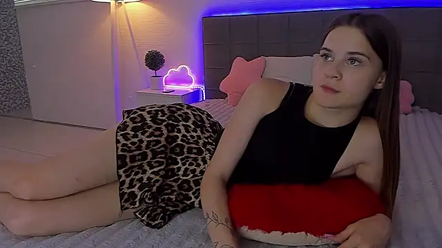 LuisaClover webcam