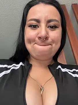 Abril_Luv webcam