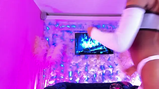 The_Hot_Ts_Dolls webcam