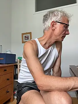 SexyLeon8 webcam