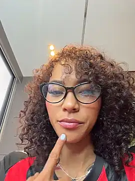LizStorm_ webcam