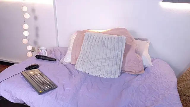 Mariia_Paulaa webcam