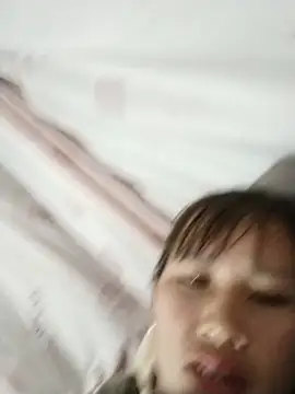Yo-must webcam