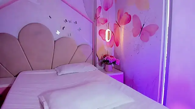 Hellencute18_ webcam