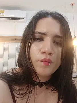 LizzyRaven webcam