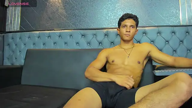 Yoel_Blessed webcam