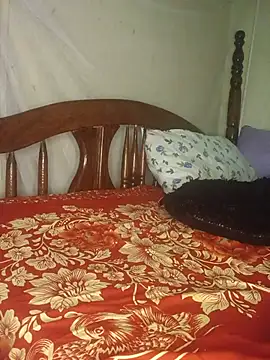 SassyQueenJ webcam