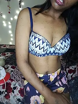 MysticDiya webcam