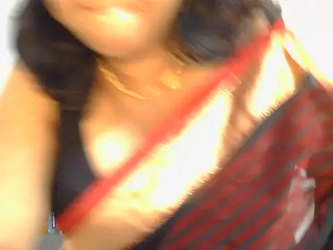 maya_kutty webcam