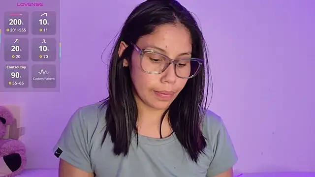 Mia_roux21 webcam