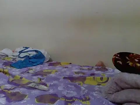 Midnight_doll01 webcam