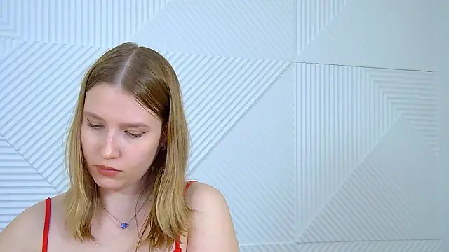 LiliLinn webcam