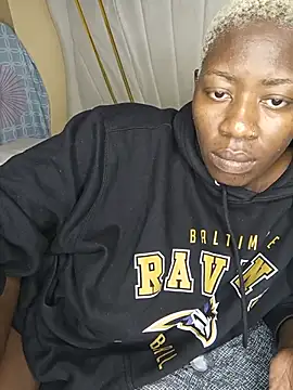 SquirtQueen16 webcam
