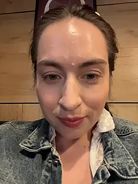 Holly_Play webcam