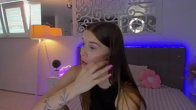 LuisaClover webcam