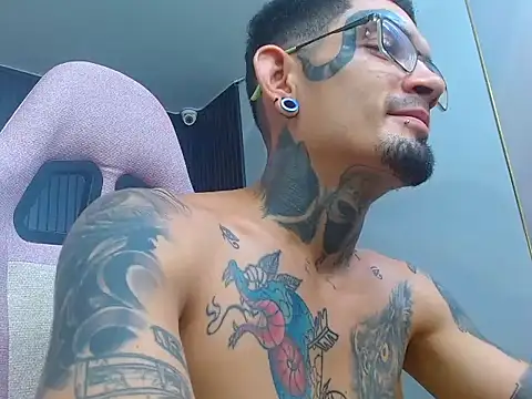 Boy_tatto77 webcam