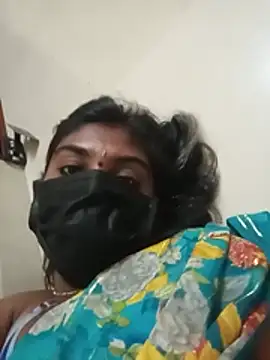 Keerthi_143 webcam