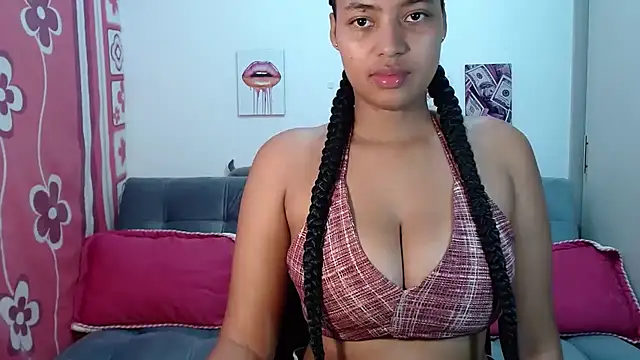 SofyHarper webcam