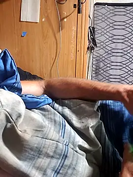 fuckingbigtit19782 live sex cam