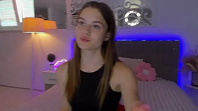 LuisaClover webcam