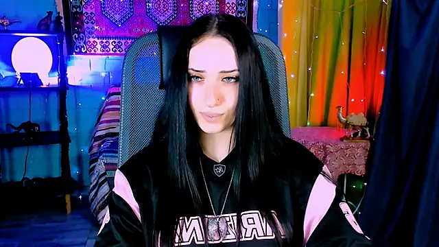 MonicaLowes webcam