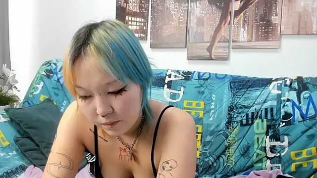 Cute__Kiko webcam