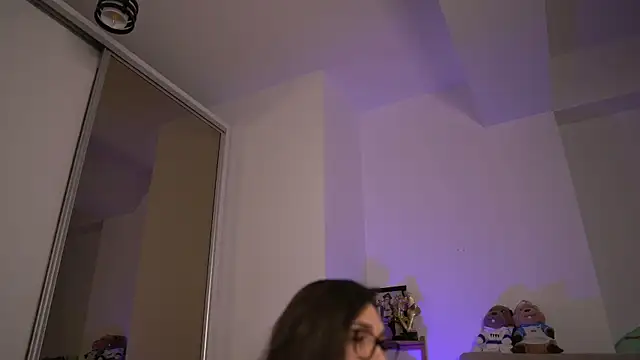 Mona_Lisss webcam