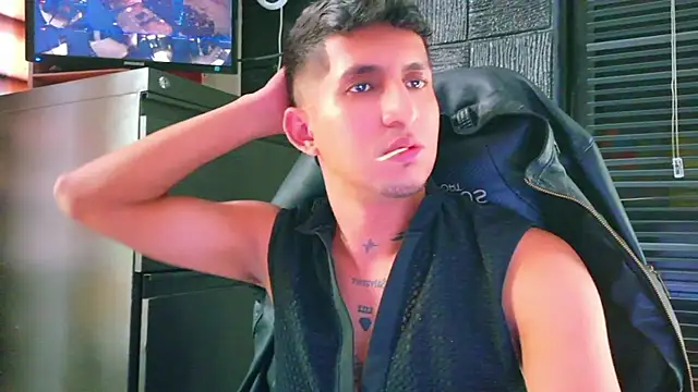 kenil_salvadorr webcam