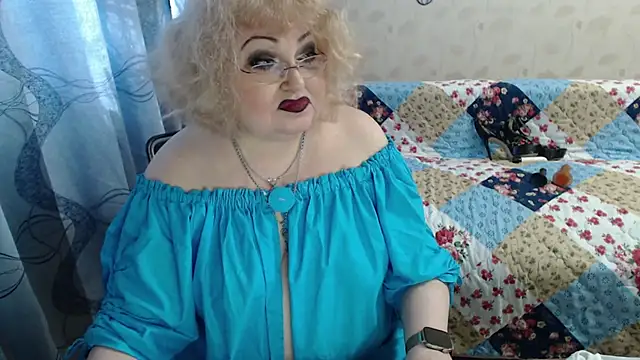 livingnextdoor live cam on StripChat