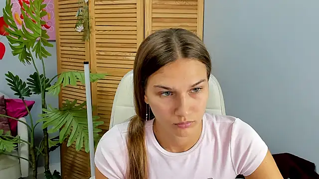 Sweet_Emilya webcam