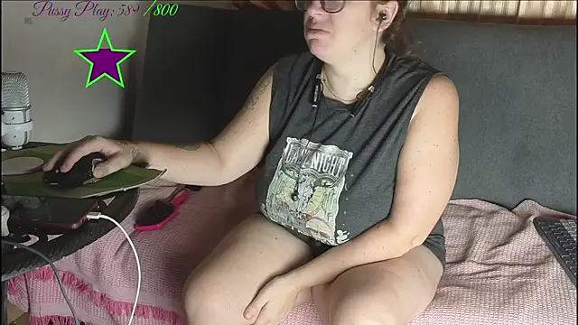 JadeStarUK webcam