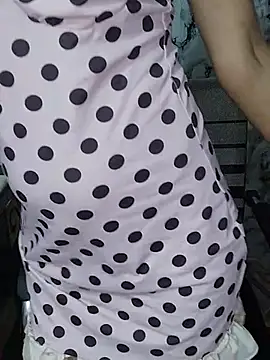 lovelyrosewifey webcam