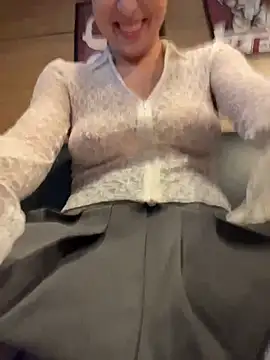 Holly_Play webcam