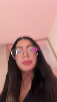 Mia_222 webcam