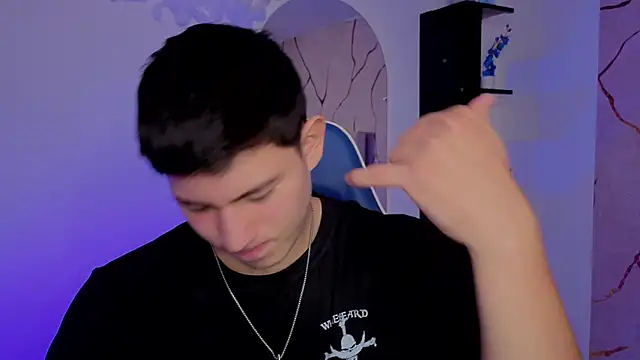 jamescr_ (M twink) - Caress that thick cock with your gloves.