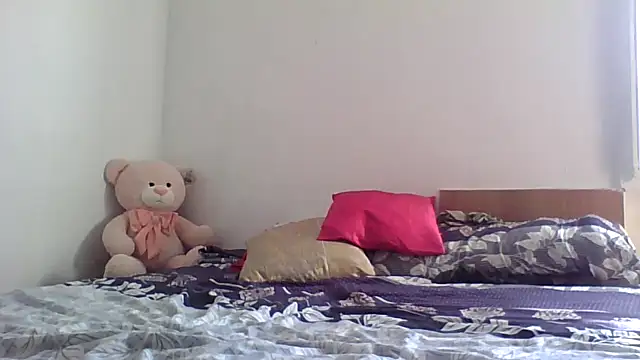 yoahotpetrafiery webcam