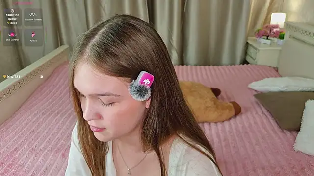 PlayfulMelly webcam